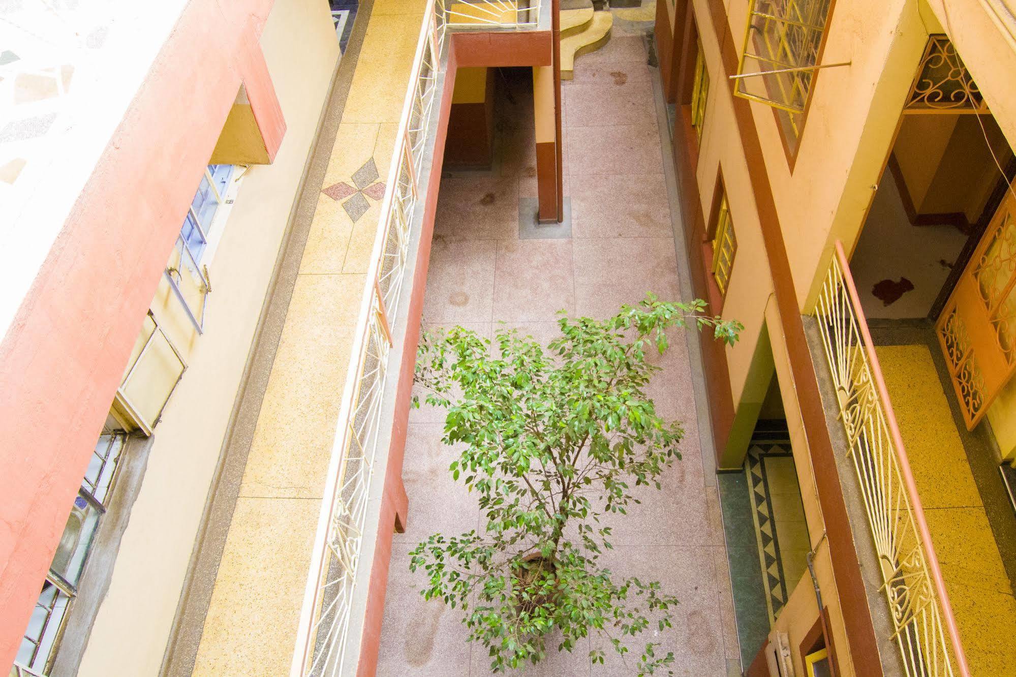 Mooreland Hotel Nairobi Exteriör bild